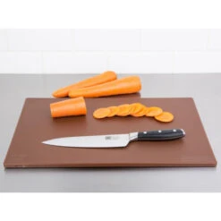 Planche à Découper Antibactérienne 450x300mm - Réf. HC857 - Hygiplas -Materiel Horeca Magasin planche a decouper antibacterienne basse densite hygiplas marron 4